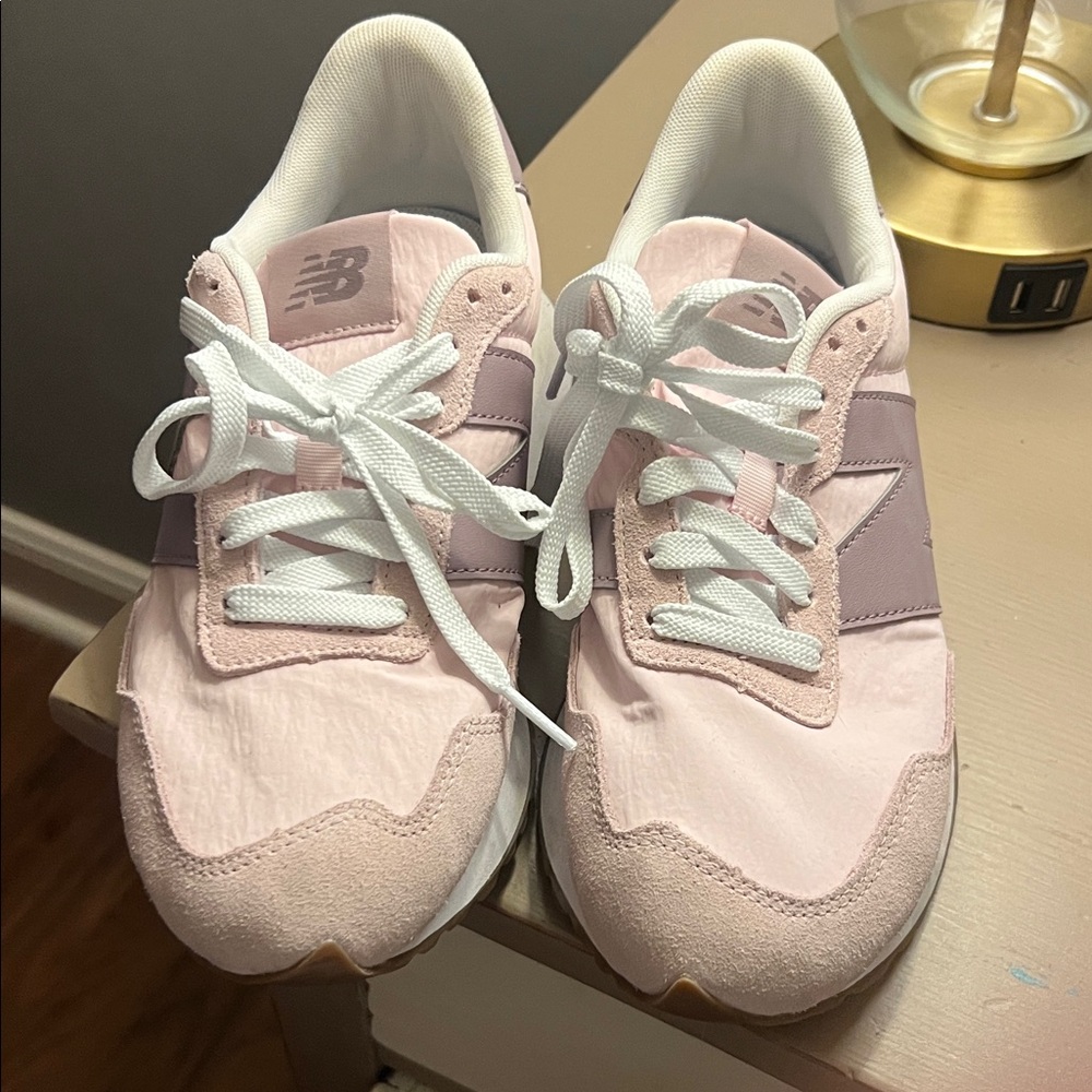 New Balance Women's Light Pink and Lavender Sneakers 237 size 8